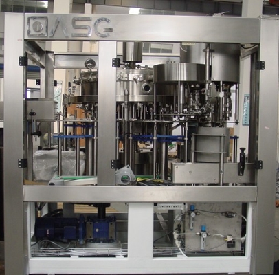 Automatic 10000BPH - 12000BPH Carbonated Drink Filling Machine For Soft Drink